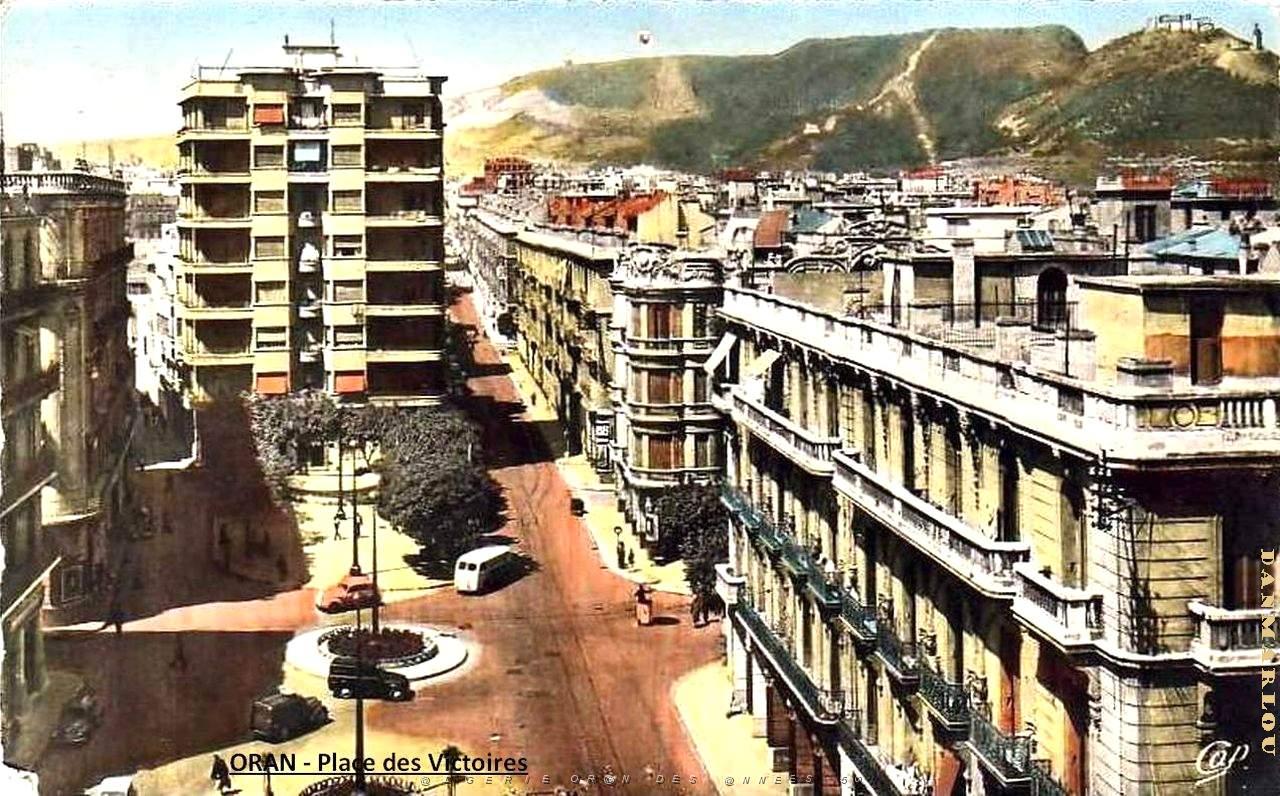 RA g- 020- Place des Victoires.jpg